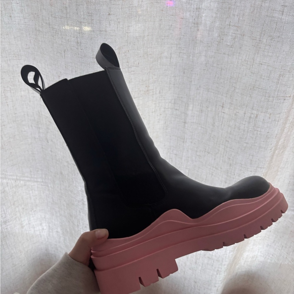 Bottega Veneta Black and Pink Tire Boots